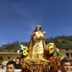 Honores a la santa de la Policía Nacional en la ciudad de San Miguel
