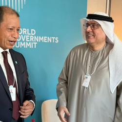 Ministro Maurate se reúne con ministro de Emiratos Árabes Unidos para explorar líneas de cooperación para fortalecer el capital humano mediante las tecnologías y la IA