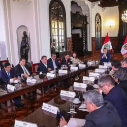 PRESIDENTE JOSÉ JERÍ SE REUNIÓ CON GOBERNADORES REGIONALES