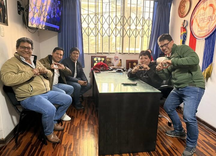 LIDEREZA DE SOMOS PERÚ SE REUNE CON GOBERNADOR DE CAJAMARCA Y LÍDERES REGIONALES