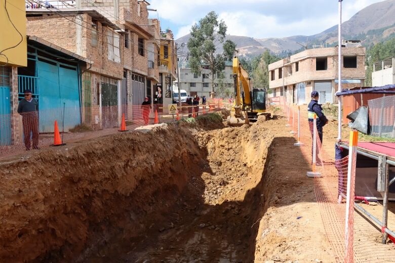 INICIAN OBRA DE DEFENSA RIBEREÑA EN QUEBRADA ARCOMAYO